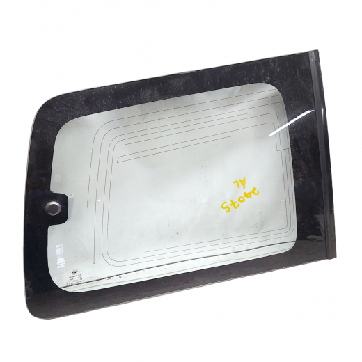 Стекло боковое в кузов Mitsubishi Montero '00-'06/ Pajero '99-'07 заднее правое контрактное
