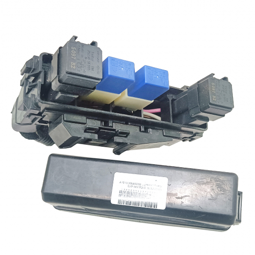 Блок реле (под капот) Nissan Sylphy '12-'25/ Qashqai '06-'13/ Pathfinder '14-'17/ Juke '10-'20/ Murano '16-'25/ Teana '14-'16/ Fuga '04-'09/ Infiniti M '05-'10 контрактный