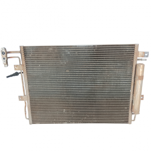 Радиатор кондиционера Land Rover Discovery '09-'17/ Range Rover Sport '05-'13 контрактный