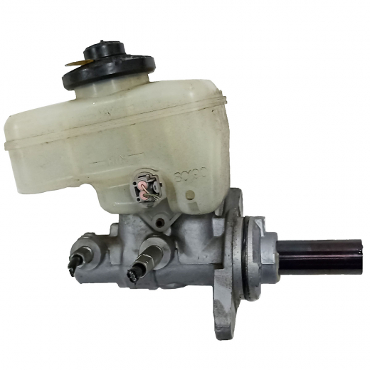 Главный тормозной цилиндр Lexus Is '13-'19 правый руль контрактный