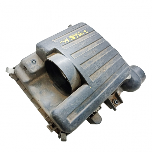 Корпус воздушного фильтра Suzuki Escudo '97-'05/ Grand Vitara '98-'03 (J20A, G16A) контрактный