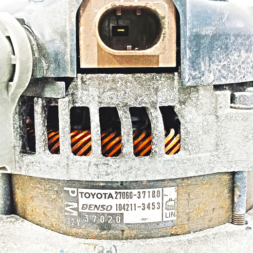 Генератор двигателя Toyota Auris '12-'18/ Harrier '13-'20/ Isis '04-'17/ Wish '09-'17 (2ZR-FAE, 3ZR-FAE) 1 конт. контрактный