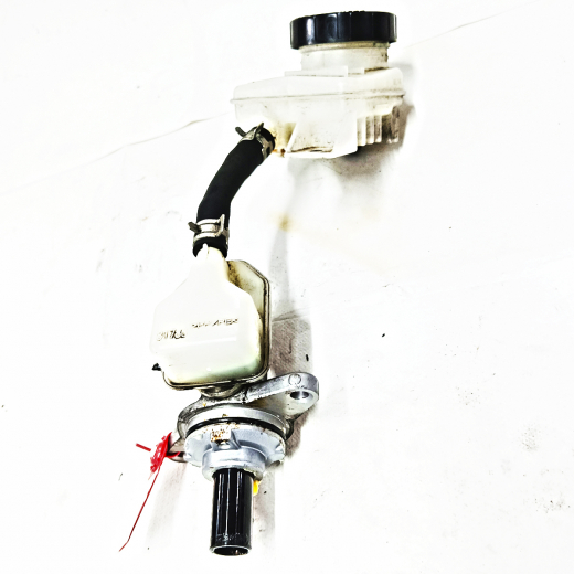 Главный тормозной цилиндр Toyota Roomy / Tank / Passo / Subaru Justy / Daihatsu Thor / Boon '16-'19 контрактный