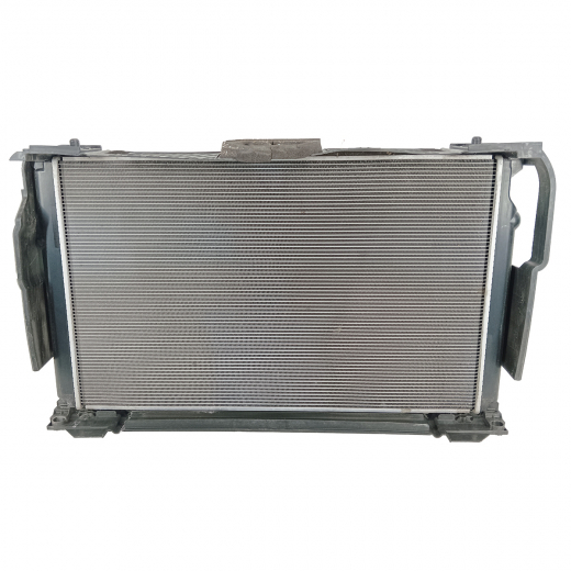 Радиатор охлаждения Toyota Harrier '13-'20/ Lexus Nx '14-'21 (8AR-FTS) AT контрактный в сборе