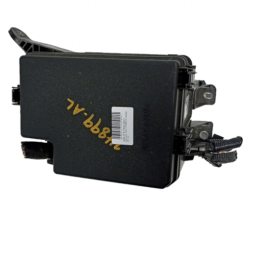 Блок реле (под капот) Toyota Harrier '13-'20/ Lexus Nx '14-'21 справа контрактный