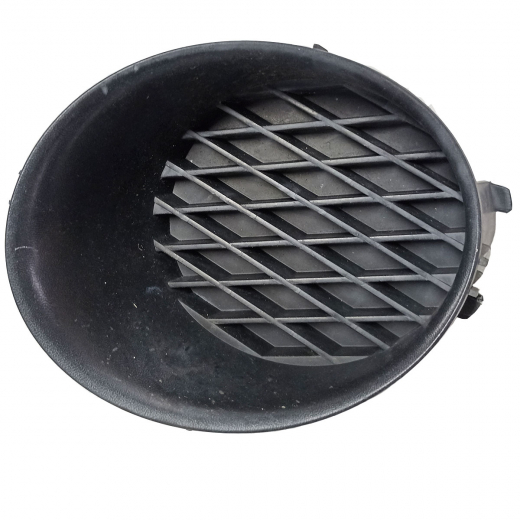 Заглушка бампера Nissan Avenir '98-'00/ Expert '99-'07 переднего правая Контрактный 