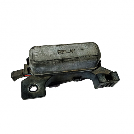 Блок реле (под капот) Toyota Caldina '92-'02 контрактный