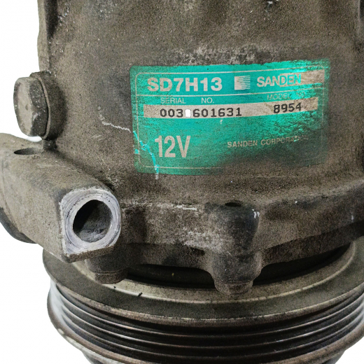 Компрессор кондиционера Nissan Vanette / Mazda Bongo '99-'18 (F8-E) Рефрижератора контрактный