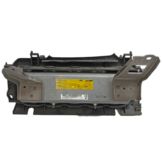 Подушка безопасности в панель Subaru Xv '11-'17 НИЖНЯЯ контрактная 0589P1000174