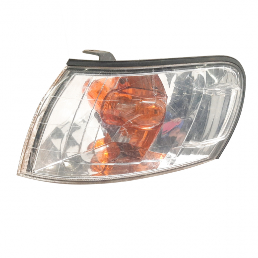 Габарит Toyota Corolla Wagon '97-'00 левый (13-51) контрактный