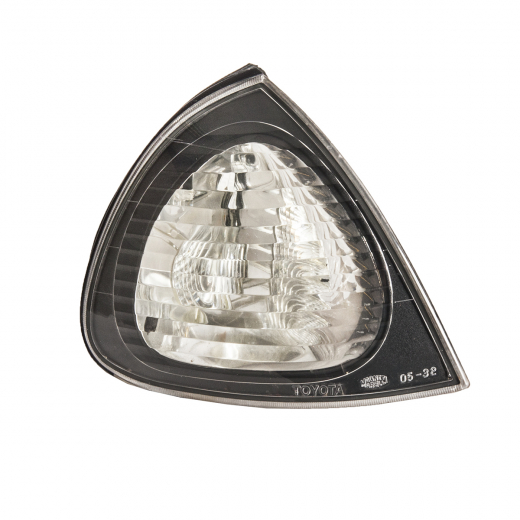 Габарит Toyota Caldina '97-'99 правый черный (05-32) контрактный