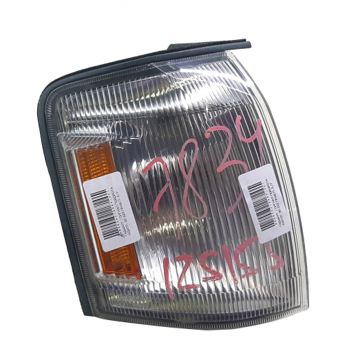 Габарит Toyota Crown '95-'99 правый (30-222) контрактный