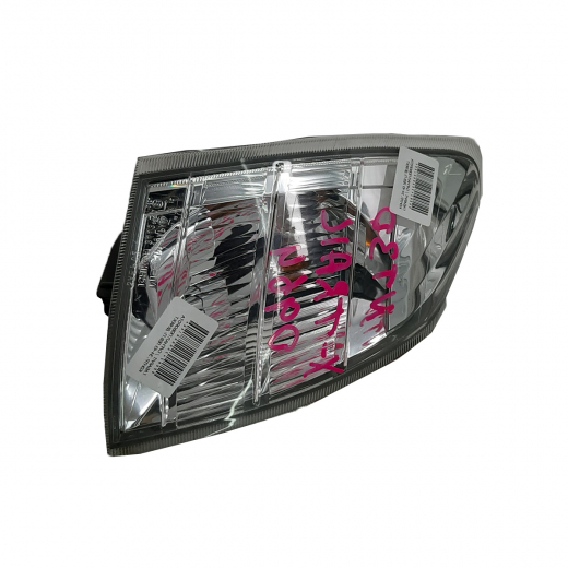 Габарит Nissan X-Trail '00-'07 правый (34-43) контрактный