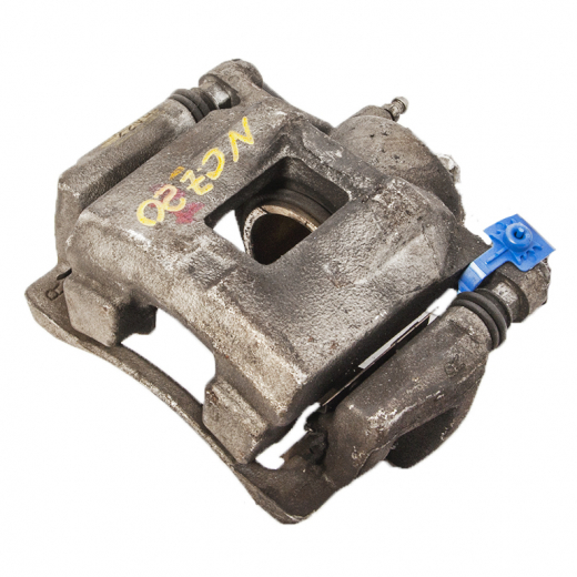 Суппорт тормозной Toyota Raum '03-'11/ Porte '04-'12/ bB '00-'05/ Scion xA '03-'07 передний правый (под диск 255 *22) контрактный