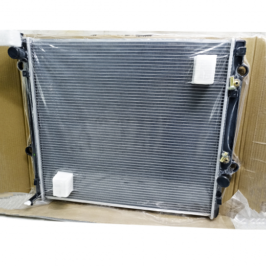 Радиатор охлаждения Toyota 4Runner/ Lexus GX '01-'09 (2UZ-FE) Panda