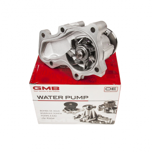 Помпа охлаждения Mitsubishi (4G19, 4G15-T, 4G15 DOHC) GMB GWM-82A